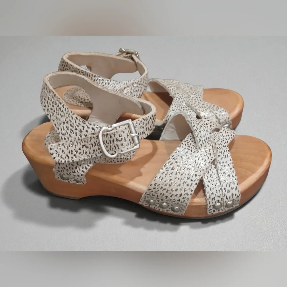 Confetti Brand Handmade Wooden Leather Girl Shoes Size 11 US Grey Brown